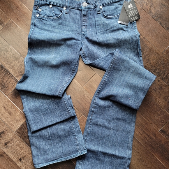Woman's Rock & Republic jeans - Picture 8 of 9